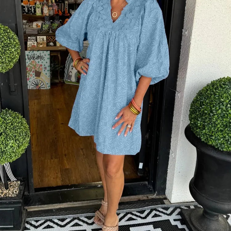 CALINDRA – V-NECK LACE DETAIL DRESS