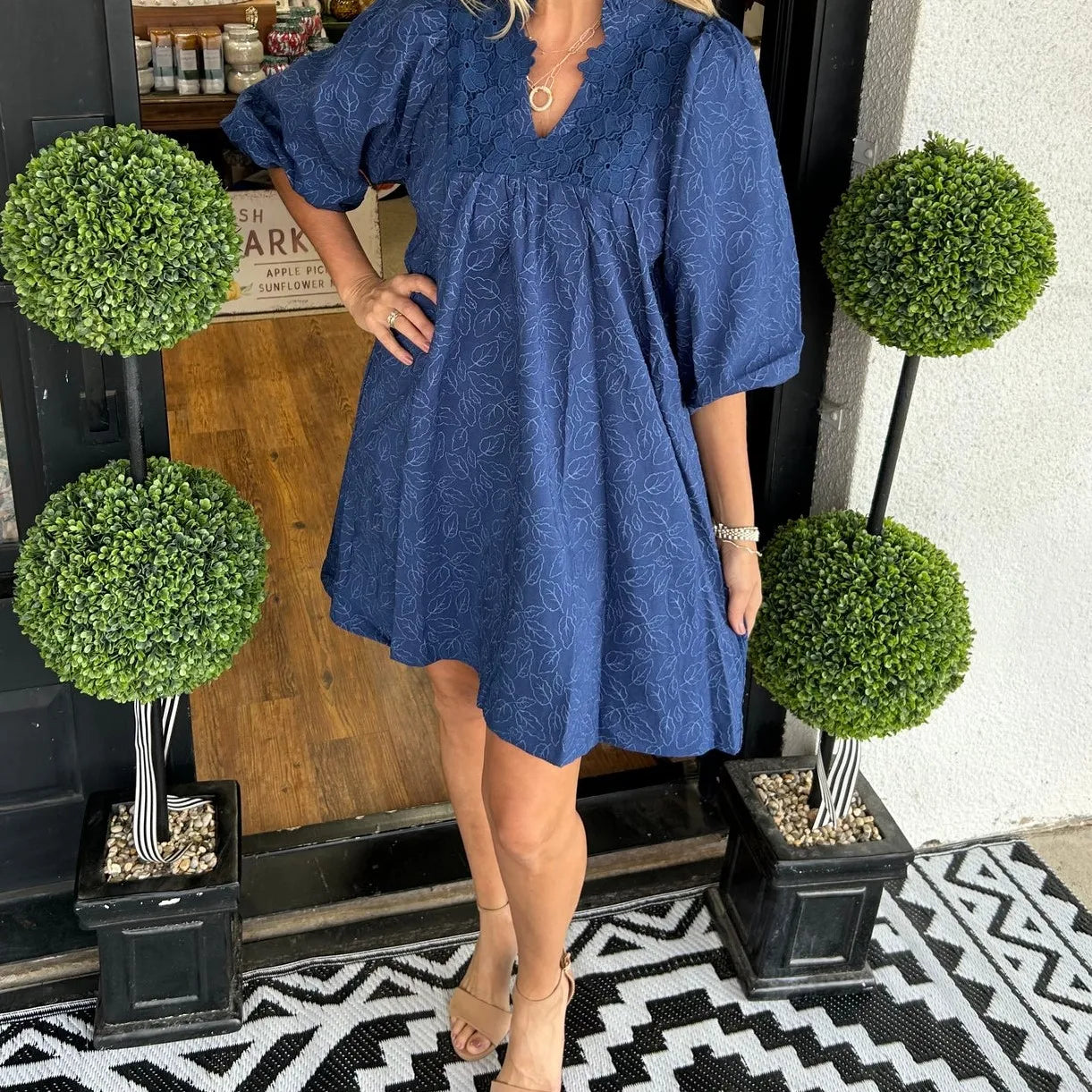 CALINDRA – V-NECK LACE DETAIL DRESS